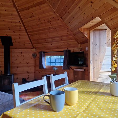The Hive - Unique Log Cabin With Wood Burning Stove Ludchurch Ngoại thất bức ảnh
